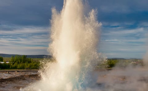 Explore the Golden Circle and South Coast in 2 Days from Reykjavík