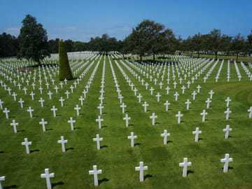 D-Day Historical Tour of Omaha Beach and Caen, France