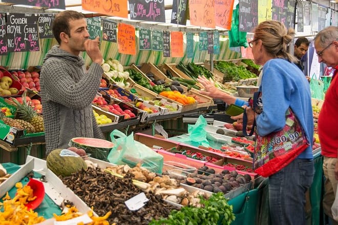 Paris Marché d’Aligre Walking Tour with Chocolate and Cheese Tasting 9