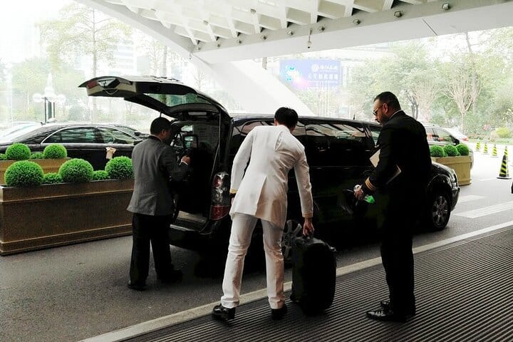 Abu Dhabi Airport to Dubai Hotels Transfer 10