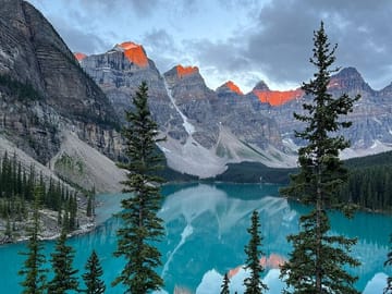 Moraine Lake and Johnston Canyon Tour from Canmore