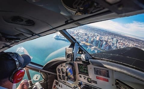 Vancouver City Tour with Scenic Seaplane Experience