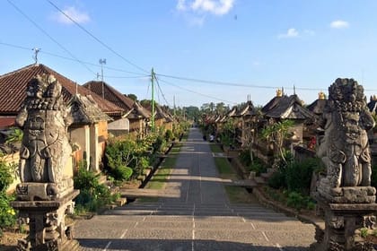 Day Tour with Sunrise and waterfall