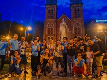 Scooter Tour of Ho Chi Minh City: Day or Night Adventure