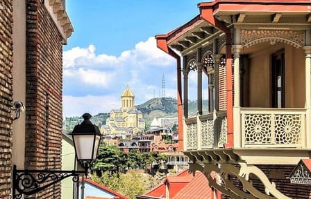 4 Full days in Georgia with private tour, free aiport