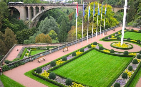 Private Walking Tour of Luxembourg City Highlights