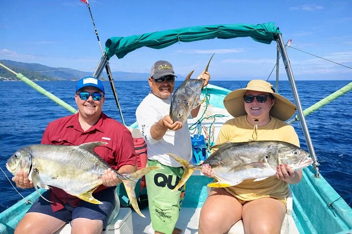 Viajes de pesca privados con pescadores locales y almuerzo del mar a la mesa