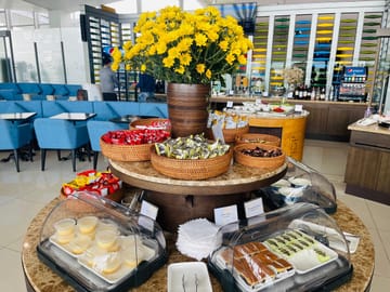 Noi Bai International Airport Business Lounge Access in Hanoi