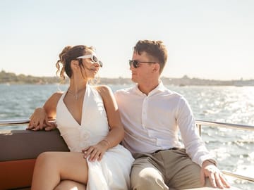 Istanbul Sunset Yacht Cruise with Scenic Bosphorus Views