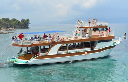 Kuşadası Scenic Boat Trip with Lunch and Transfers