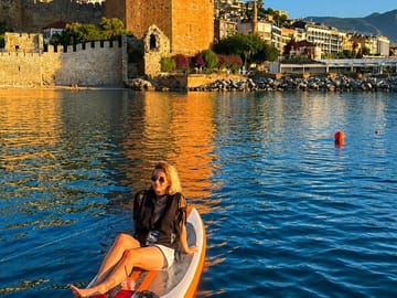 Stand Up Paddleboarding Experience in Alanya
