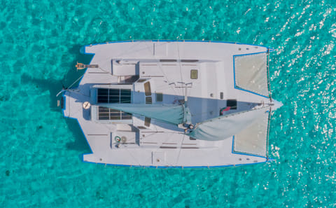 Catamaran Snorkeling Tour to Isla Mujeres from Cancún