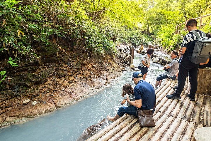 Hokkaido Noboribetsu, Lake Toya & Otaru Panoramic One-Day Tour