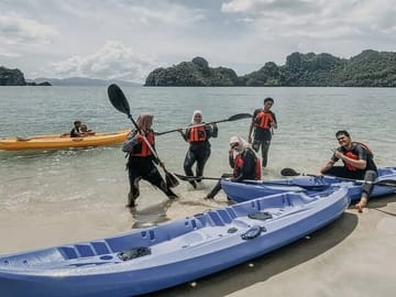 Sharing Kayak Expedition – Discover Langkawi’s Secret Mangroves