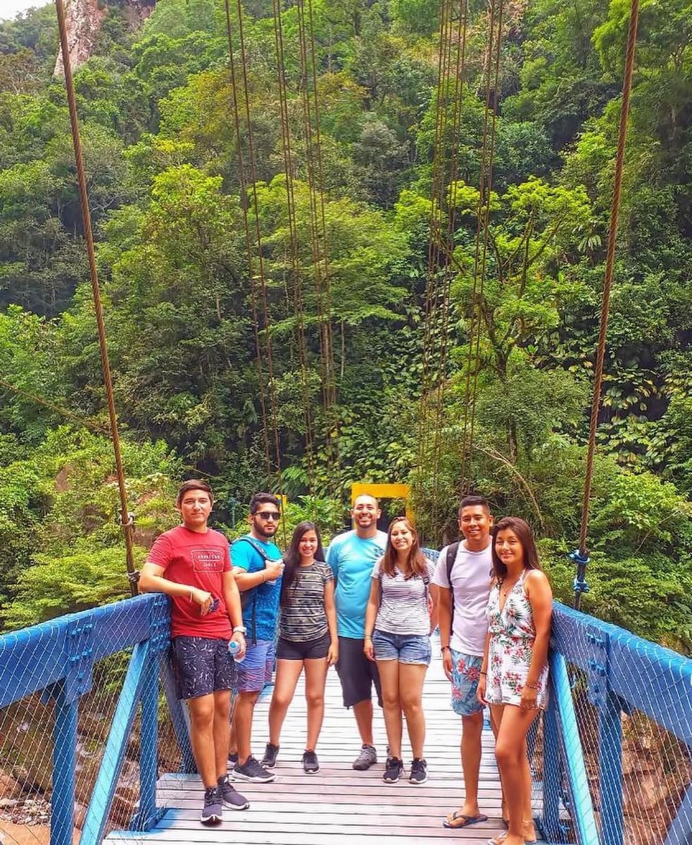 Puc-05 : Yarinococha and Pink Dolphins – Shipibo Conibo Connection