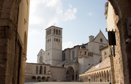Private Walking Tour of Assisi's UNESCO Heritage Sites