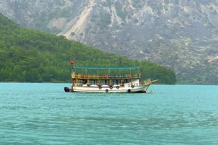 Green Canyon Boat Tour from Alanya: BBQ Lunch, Swimming & Scenic Views