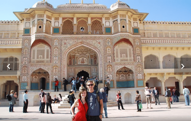 A Experience with Taj Mahal, Fort & Desert 9