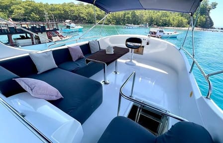 Private Luxury Yacht Tour in Kemer and Aksu, Antalya