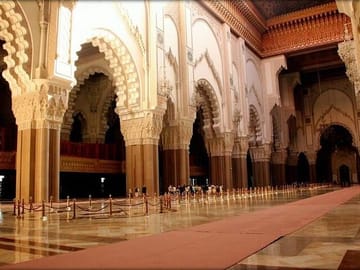 Casablanca to Fes Day Trip with Guided Medina Tour