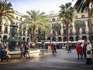 Historic Barcelona – Gothic Quarter, Cathedral & Roman Heritage