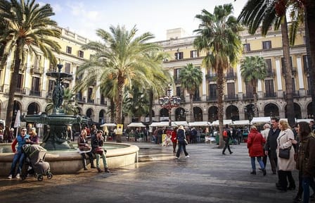 Guided Walking Tour of Barcelona's Gothic Quarter and Cathedral
