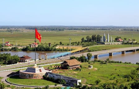 Quang Tri and Hue Cultural Tour from Quang Binh