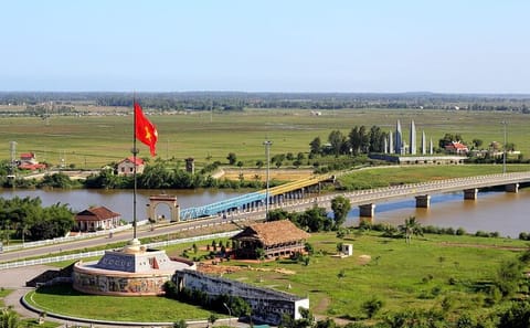 Quang Tri and Hue Cultural Tour from Quang Binh
