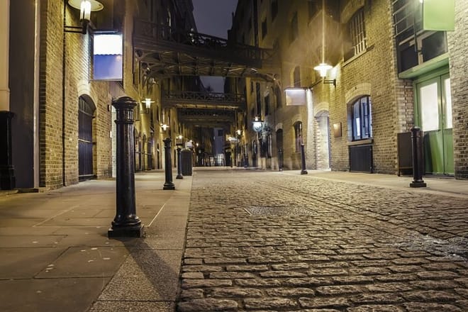 Haunted London: Ghost Hunt Self-Guided Walking Adventure 7