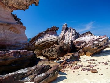 Half-Day Speedboat Tour to Khai Islands from Phuket