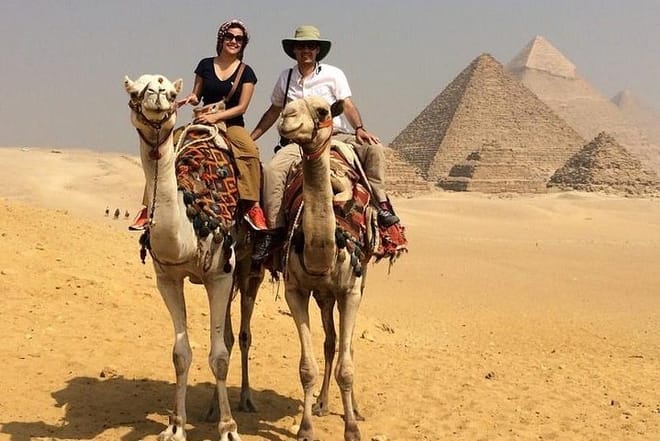 Pyramids of Giza, Cairo tours, deluxe Travel Egypt, Deluxe tours Egypt