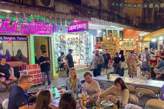 Bangkok Tuk Tuk Night Tour with food & drinks in Siam & Silom 10