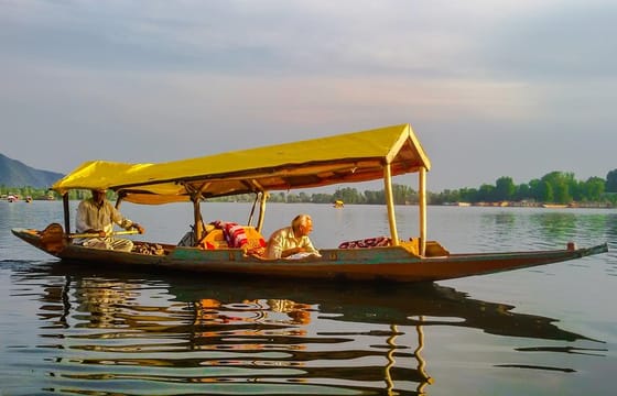 Laddakh The Dream Land with Valley of Kashmir & Taj