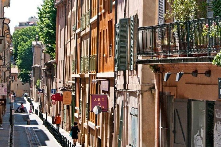 Aix En Provence and Wine Tasting Private Full day Tour