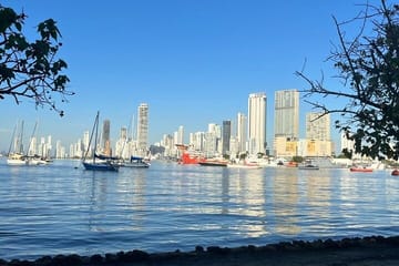 NEW! Sunset Bike Ride from Cartagena’s Bay to Barrio Getsemaní