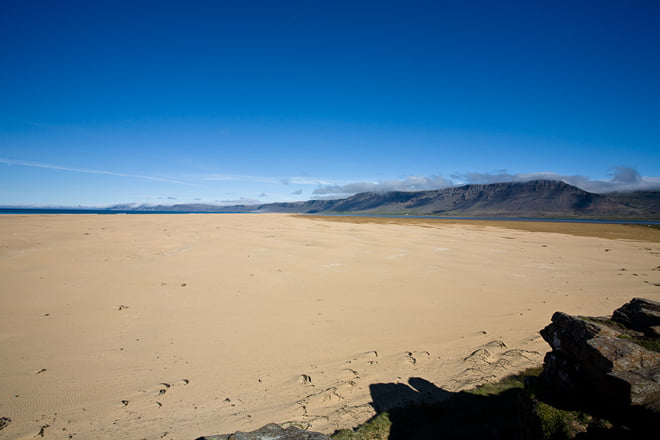 BIRD CLIFFS & BEAUTIFUL BEACHES - biking 8