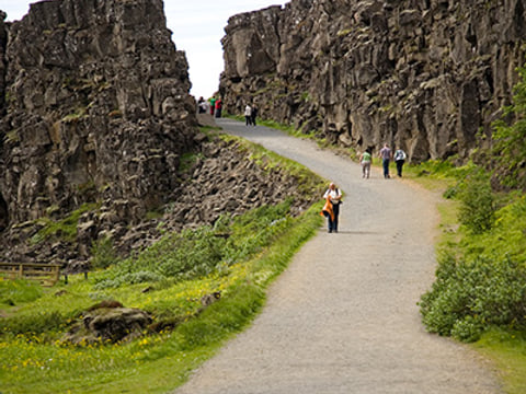 Golden Circle Sightseeing day trip with Snorkeling in Silfra in Thingvellir National Park
